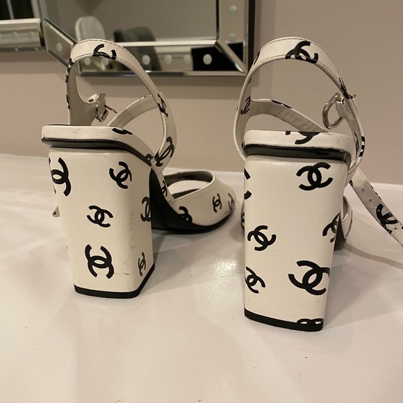Chanel Logo Heel Sandal Open Toe CC Platform - Picture 6 of 8